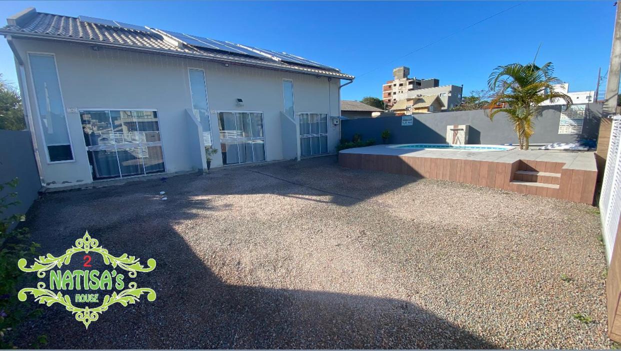 Sobrados Aconchegante Com Piscina 